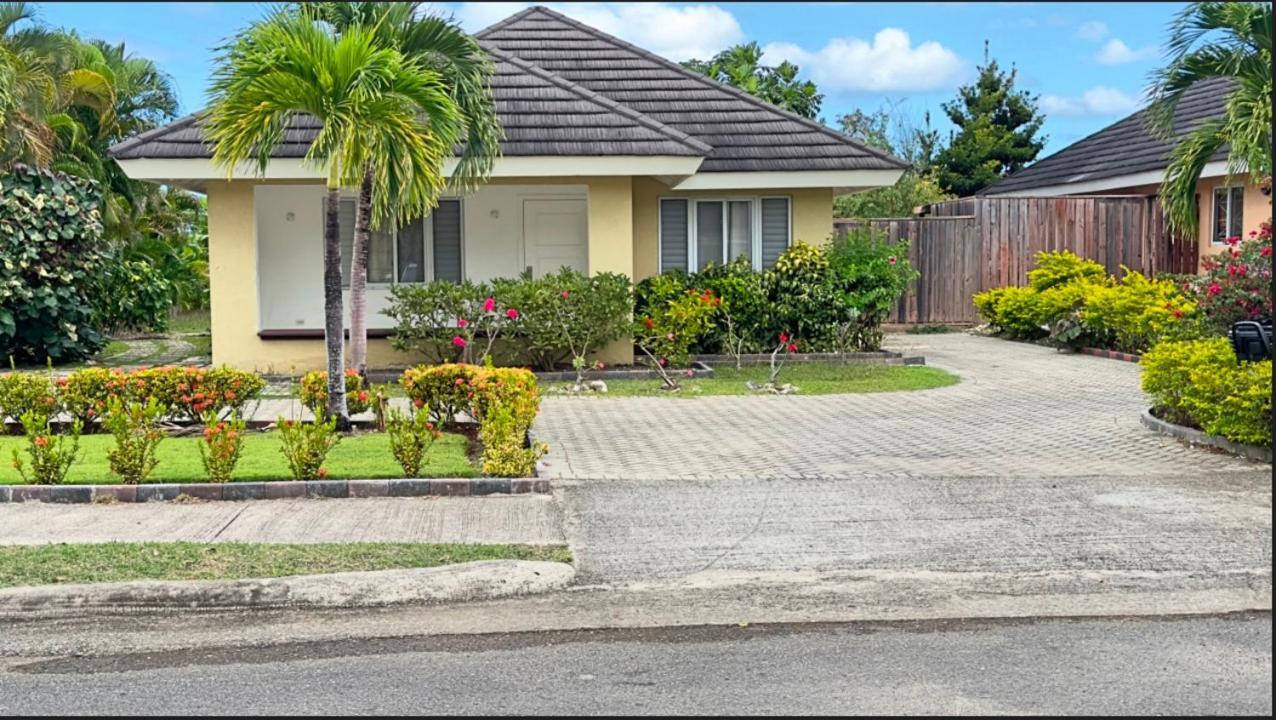 Jamnick Vacation Rentals - Richmond, St Ann, Jamaica オーチョ・リオス エクステリア 写真