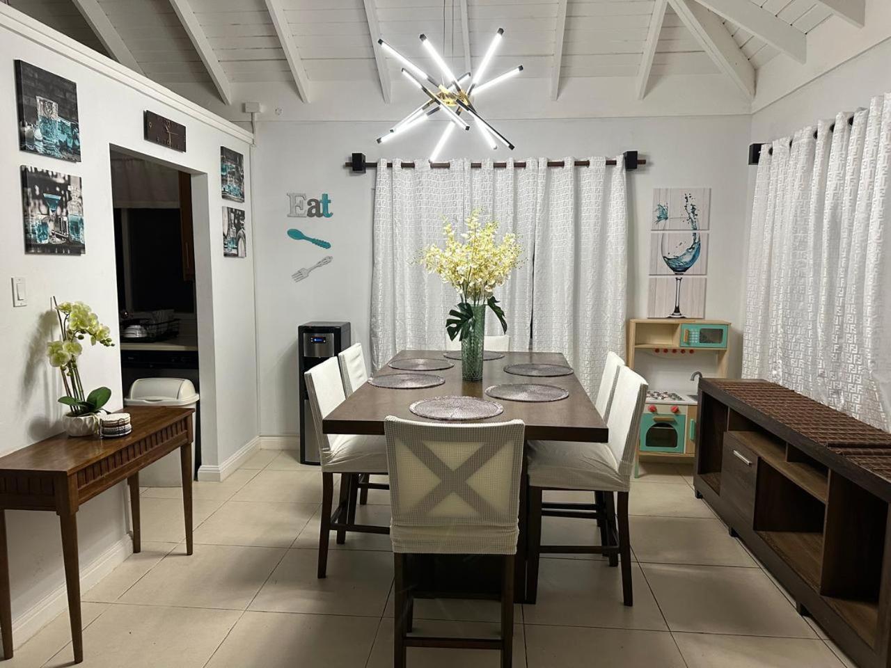 Jamnick Vacation Rentals - Richmond, St Ann, Jamaica オーチョ・リオス 部屋 写真